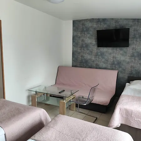 Eleven * 格丁尼亚